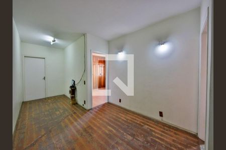 Casa à venda com 5 quartos, 327m² em Vila Mariana, São Paulo