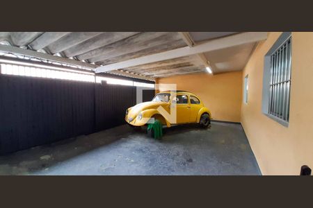 Garagem de casa à venda com 3 quartos, 338m² em Pestana, Osasco