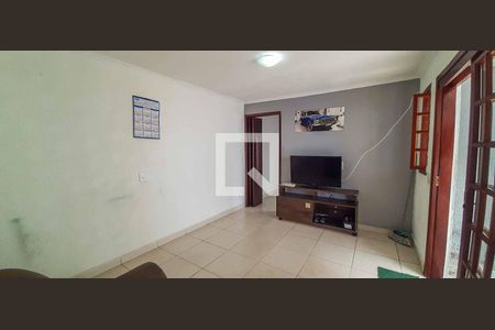 Casa 2 - Sala de casa à venda com 3 quartos, 338m² em Pestana, Osasco