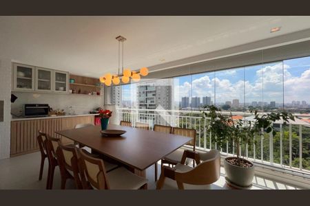 Apartamento à venda com 4 quartos, 136m² em Vila Anastácio, São Paulo