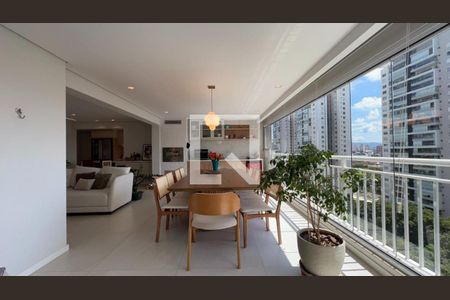 Apartamento à venda com 4 quartos, 136m² em Vila Anastácio, São Paulo