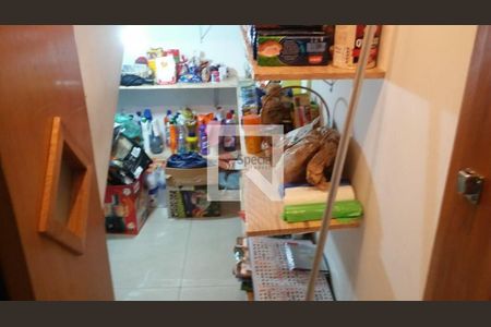 Casa à venda com 3 quartos, 244m² em Vila Antonina, São Paulo