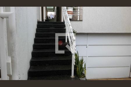 Casa à venda com 3 quartos, 244m² em Vila Antonina, São Paulo