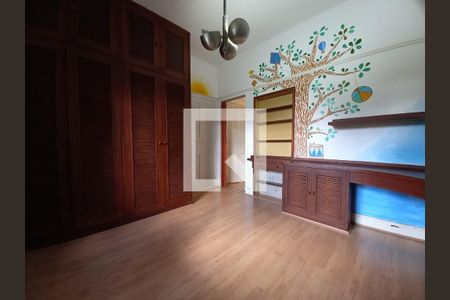 Casa à venda com 4 quartos, 334m² em Aclimação, São Paulo