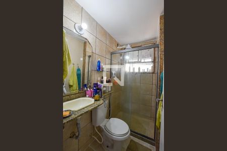 Banheiro de apartamento para alugar com 2 quartos, 57m² em Santa Rosa, Niterói