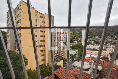 Quarto de apartamento à venda com 2 quartos, 57m² em Santa Rosa, Niterói