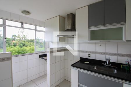 Cozinha de apartamento à venda com 3 quartos, 116m² em Planalto, Belo Horizonte