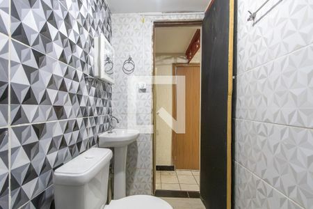 Banheiro de kitnet/studio para alugar com 1 quarto, 20m² em Canaa, Belo Horizonte