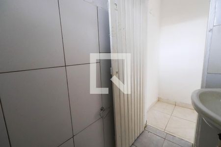 Banheiro de casa para alugar com 1 quarto, 100m² em Vila Carrão, São Paulo