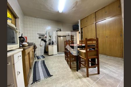 Foto 17 de casa à venda com 3 quartos, 207m² em Vila Libanesa, São Paulo