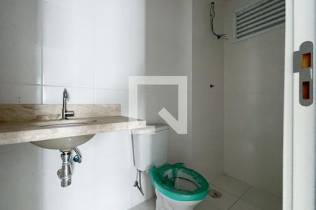 Banheiro Social de apartamento à venda com 2 quartos, 62m² em Baeta Neves, São Bernardo do Campo