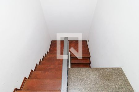 Escada de casa à venda com 5 quartos, 260m² em Jardim dos Estados, São Paulo