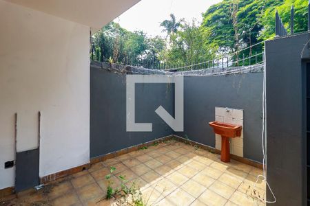 Área de Serviço de casa à venda com 5 quartos, 260m² em Jardim dos Estados, São Paulo