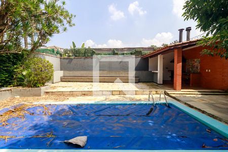 Piscina de casa à venda com 5 quartos, 260m² em Jardim dos Estados, São Paulo