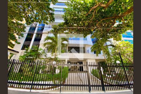 Fachada de apartamento para alugar com 4 quartos, 160m² em Pituba, Salvador