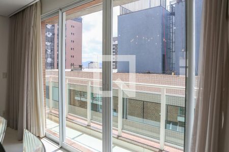 Vista da Sala de apartamento à venda com 3 quartos, 200m² em Perdizes, São Paulo