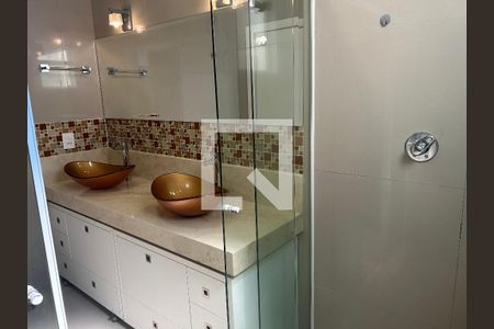 Banheiro Suíte 4 de casa de condomínio à venda com 4 quartos, 252m² em Swiss Park, Campinas