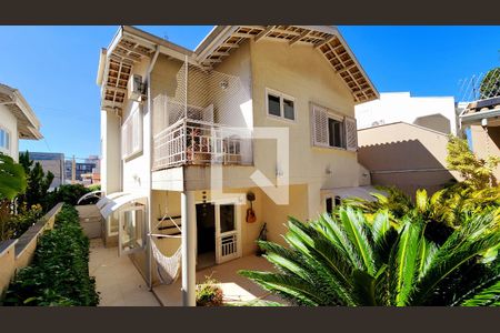 Fachada fundos de casa de condomínio à venda com 3 quartos, 279m² em Jardim Samambaia, Jundiaí