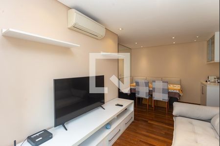 Sala de apartamento à venda com 2 quartos, 64m² em Vila Anglo Brasileira, São Paulo