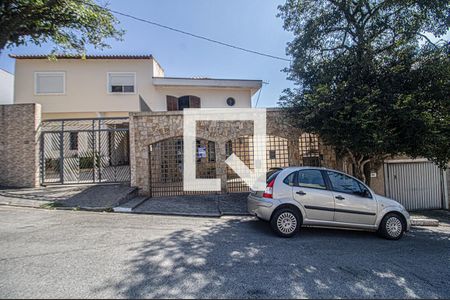 Fachada de casa à venda com 4 quartos, 262m² em Vila Brasilio Machado, São Paulo