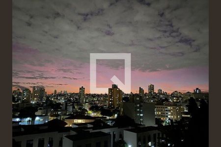 Casa à venda com 4 quartos, 360m² em Santa Tereza, Belo Horizonte