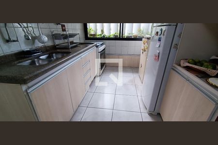 Cozinha de apartamento à venda com 4 quartos, 174m² em Vila Progredior, São Paulo