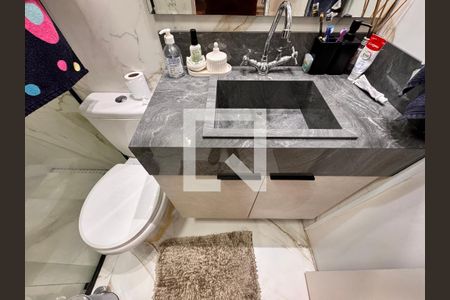 Banheiro de apartamento à venda com 2 quartos, 65m² em Vila Metalúrgica, Santo André