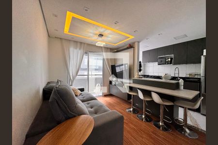 Sala de apartamento à venda com 2 quartos, 65m² em Vila Metalúrgica, Santo André