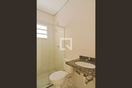 Banheiro de casa para alugar com 1 quarto, 30m² em Vila Cavaton, São Paulo
