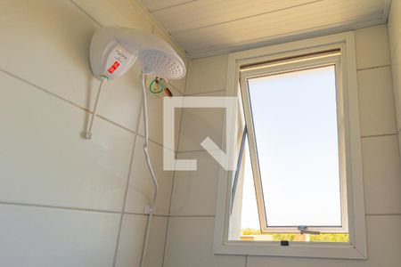 Banheiro de apartamento à venda com 2 quartos, 54m² em Olaria, Canoas