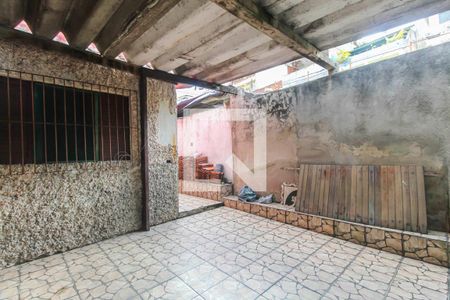 Garagem de casa para alugar com 3 quartos, 175m² em Jardim Itapolis, São Paulo