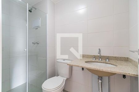 Banheiro de kitnet/studio para alugar com 0 quarto, 26m² em Butantã, São Paulo