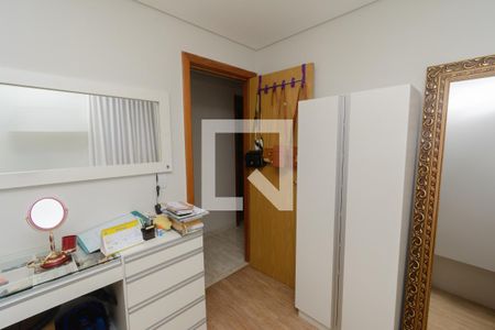 Quarto 2 de apartamento à venda com 4 quartos, 105m² em Buritis, Belo Horizonte