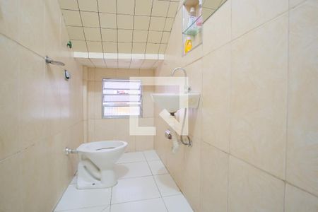 Banheiro 1 de casa à venda com 1 quarto, 100m² em Vila Granada, São Paulo