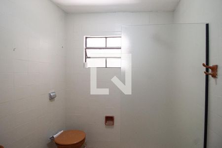 Banheiro de casa para alugar com 1 quarto, 50m² em Santo Antônio, Osasco