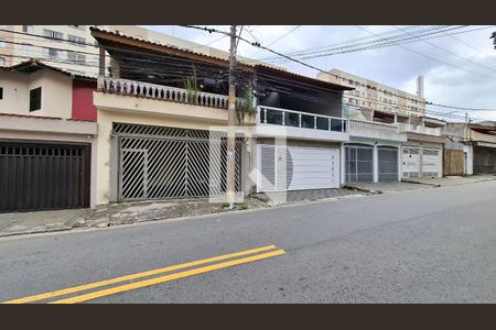 Fachada de casa à venda com 5 quartos, 217m² em Vila Camilópolis, Santo André