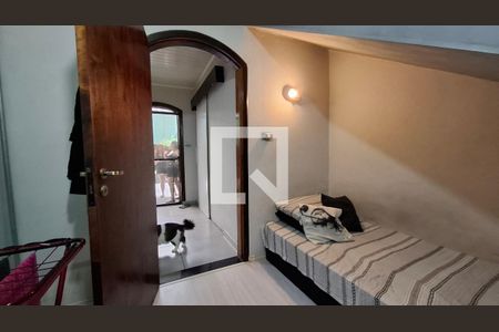 Casa 2 - Quarto 2 de casa à venda com 5 quartos, 217m² em Vila Camilópolis, Santo André