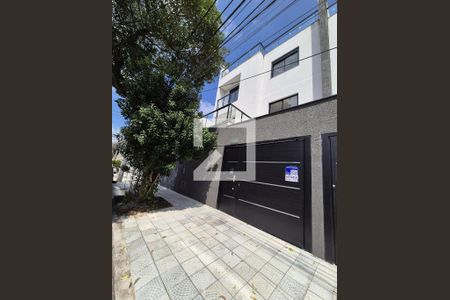 Fachada de casa à venda com 3 quartos, 194m² em Vila Pires, Santo André