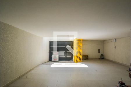 Garagem de casa à venda com 3 quartos, 194m² em Vila Pires, Santo André