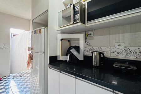 Cozinha de casa à venda com 4 quartos, 260m² em Vila Maricy, Guarulhos