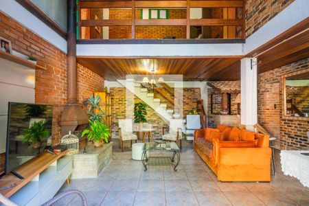 Sala de casa à venda com 3 quartos, 180m² em Nonoai, Porto Alegre