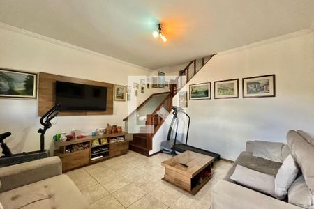 Sala de casa à venda com 3 quartos, 500m² em Americanópolis, São Paulo