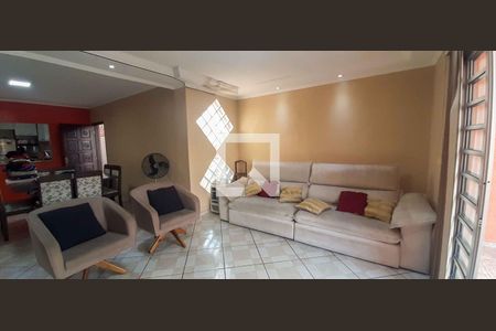 Sala de Estar de casa à venda com 3 quartos, 120m² em Novo Osasco, Osasco