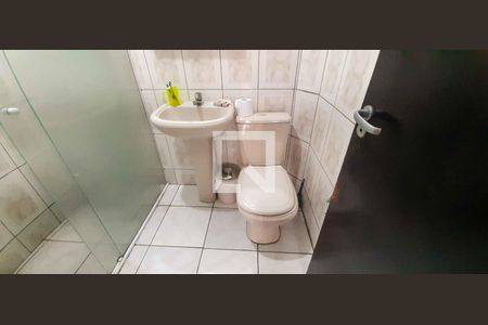 Banheiro  de casa à venda com 3 quartos, 120m² em Novo Osasco, Osasco