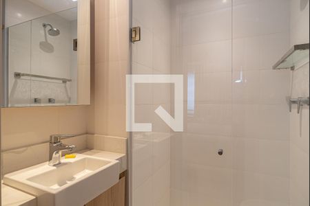 Banheiro de kitnet/studio para alugar com 1 quarto, 24m² em Itaim Bibi, São Paulo