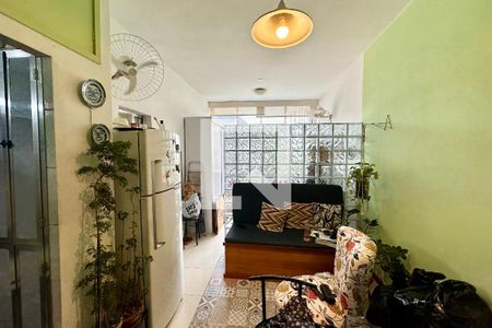 Sala/Quarto de kitnet/studio para alugar com 1 quarto, 24m² em Laranjeiras, Rio de Janeiro