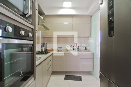 Cozinha de apartamento à venda com 2 quartos, 85m² em Vila Pereira Barreto, São Paulo