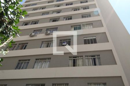 Plaquinha de apartamento para alugar com 3 quartos, 140m² em Centro, Uberlândia