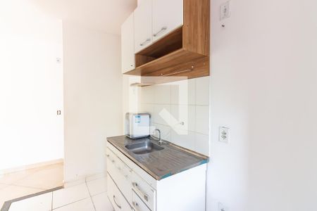 Cozinha de apartamento para alugar com 2 quartos, 48m² em Padroeira, Osasco