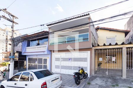 Fachada de casa à venda com 4 quartos, 250m² em Cidade das Flores, Osasco